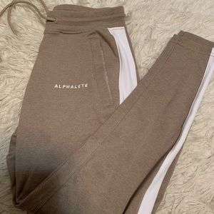 Alphalete Jogger (Small)
